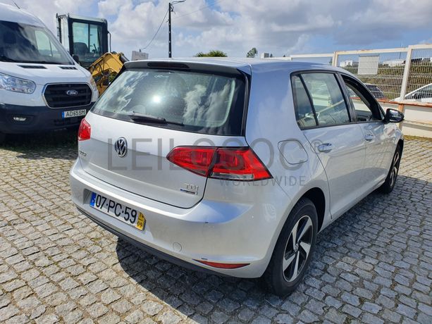 Volkswagen Golf · Ano 2009