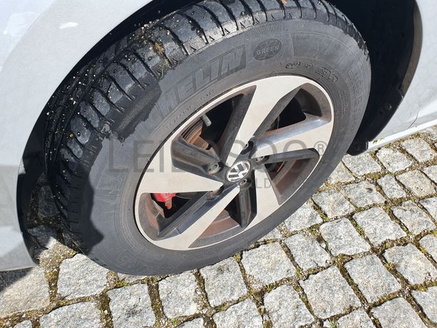 Volkswagen Golf · Ano 2009