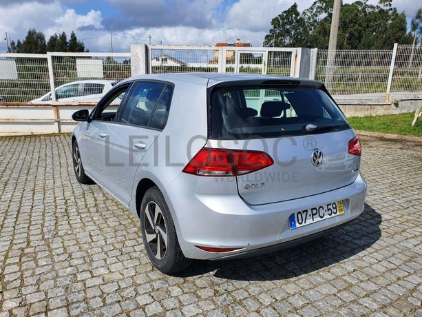 Volkswagen Golf · Ano 2009