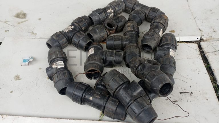 Uniões p/ tubos metálicos