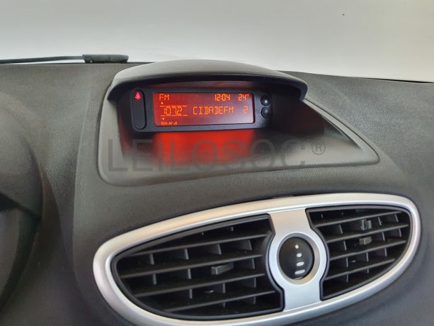 Renault Clio · Ano 2010
