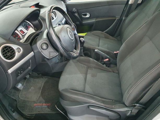 Renault Clio · Ano 2010