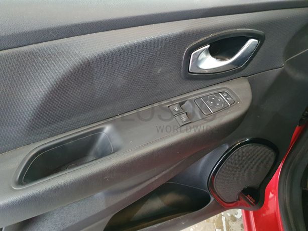 Renault Clio · Ano 2017