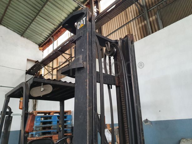 Empilhador Caterpillar 20 DP20K