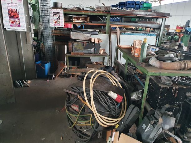 Ferros · Peças e Acessórios · Escadote · Carrinho · Aparelho Soldar · Bancada com Torno