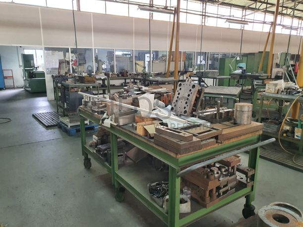 Bancadas de Trabalho · Ferramentas