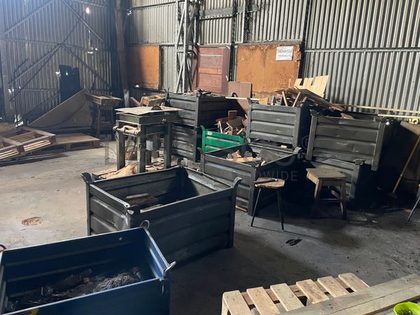 Serra Mesa · Caixotes Ferro