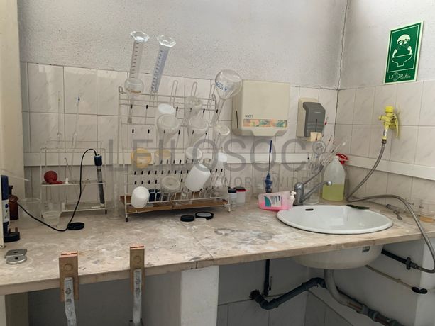 Equipamentos Diversos de Laboratório