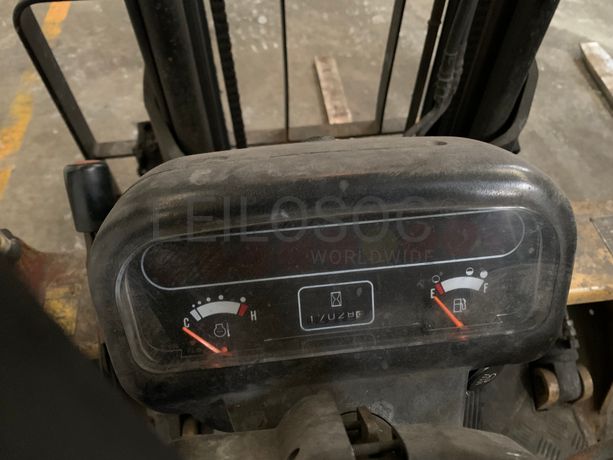 Empilhador Caterpillar 18