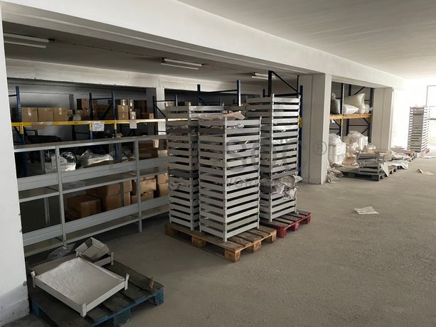 Tabuleiros Ferro · Estantes