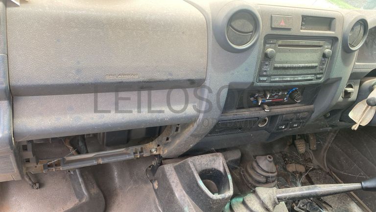 Toyota Land Cruiser · Ano 2012