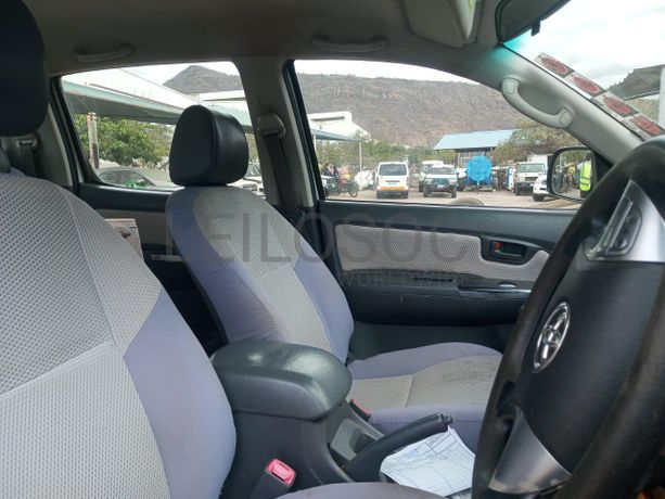 Toyota Hilux 2.5 · Ano 2015