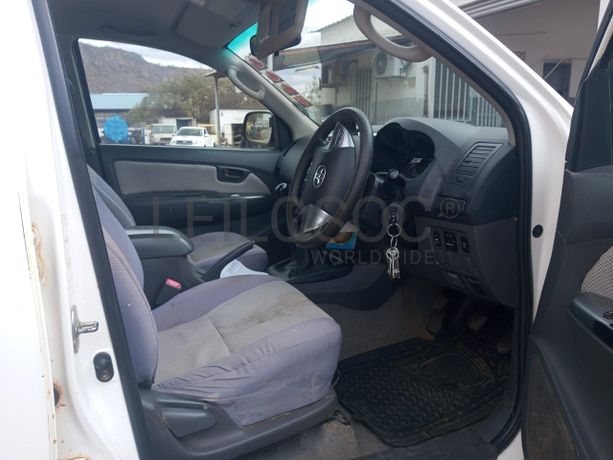 Toyota Hilux 2.5 · Ano 2015