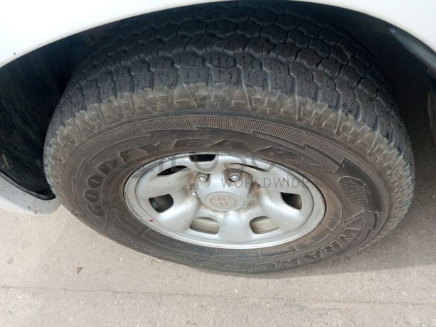 Toyota Hilux 2.5 · Ano 2015