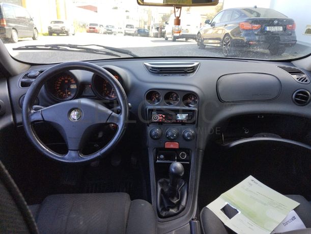Alfa Romeu 156  Sedan 1.6 16V Twin Spark · Ano 2000 