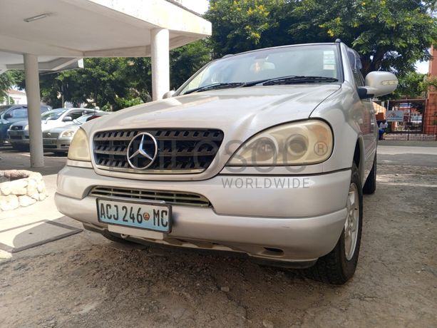 Mercedes Benz ML320