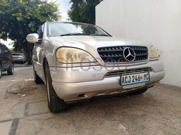 Mercedes Benz ML320
