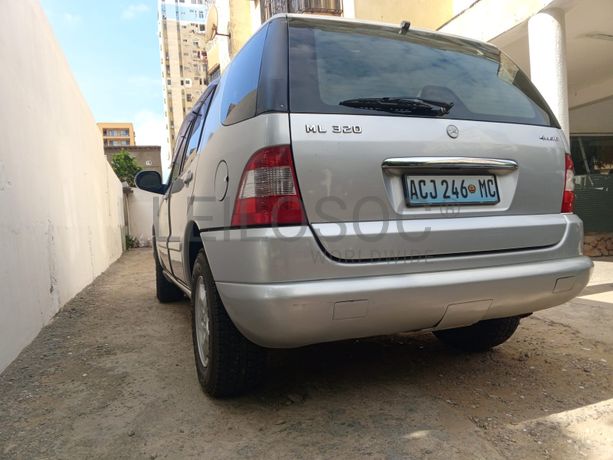 Mercedes Benz ML320