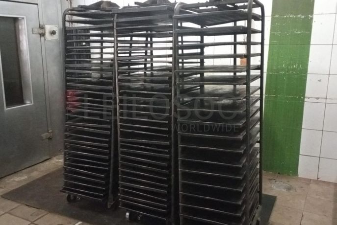 Carrinhos c/ Tabuleiros