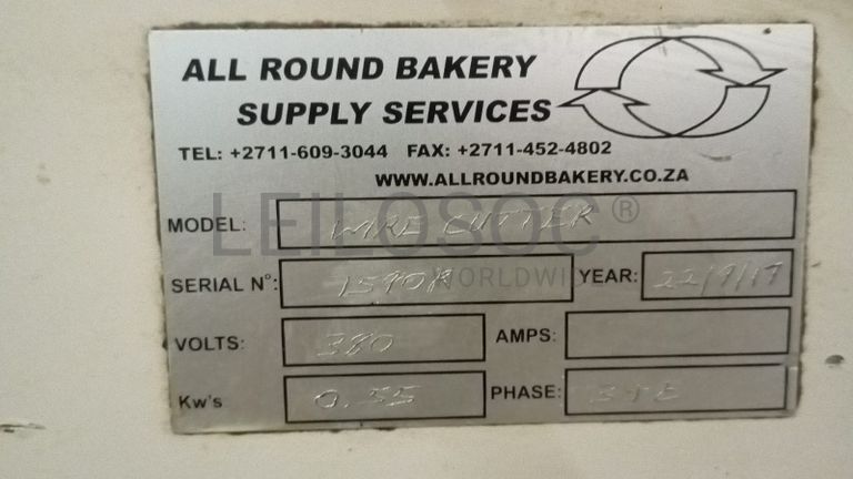 Máquina p/ corte de biscoitos