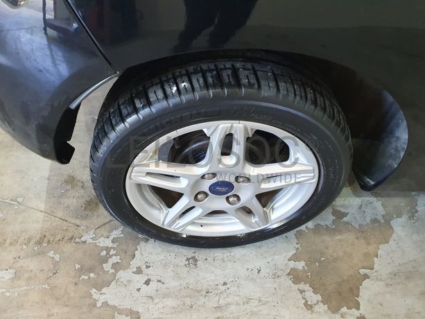 Ford Fiesta · Ano 2010