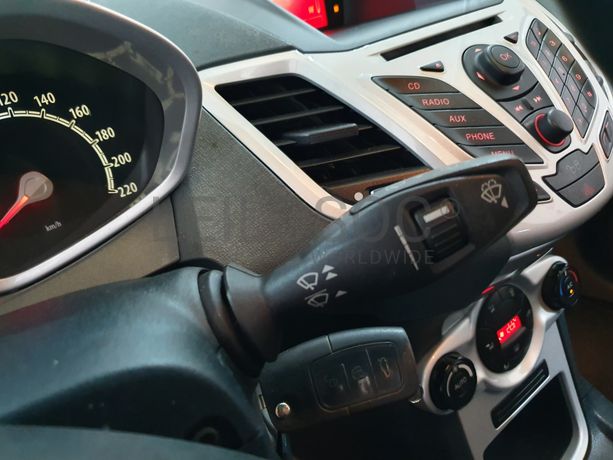 Ford Fiesta · Ano 2010