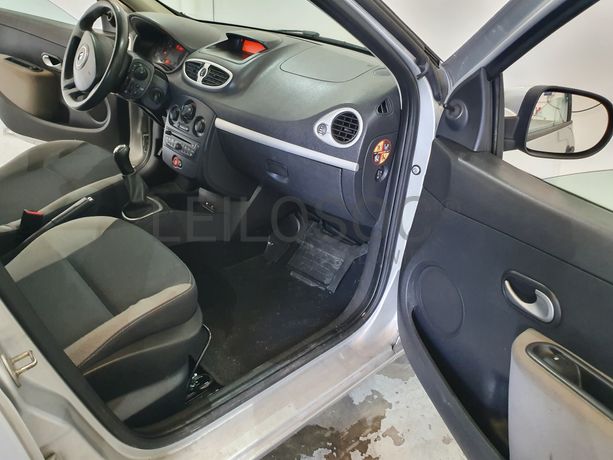 Renault Clio · Ano 2011