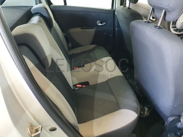 Renault Clio · Ano 2011