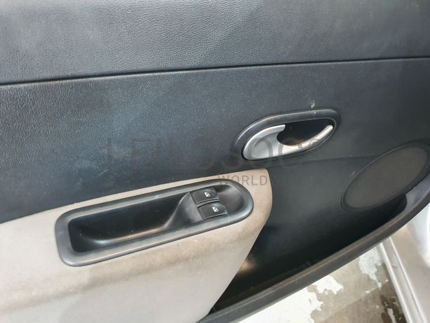 Renault Clio · Ano 2011