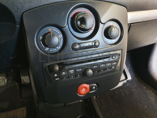 Renault Clio · Ano 2011