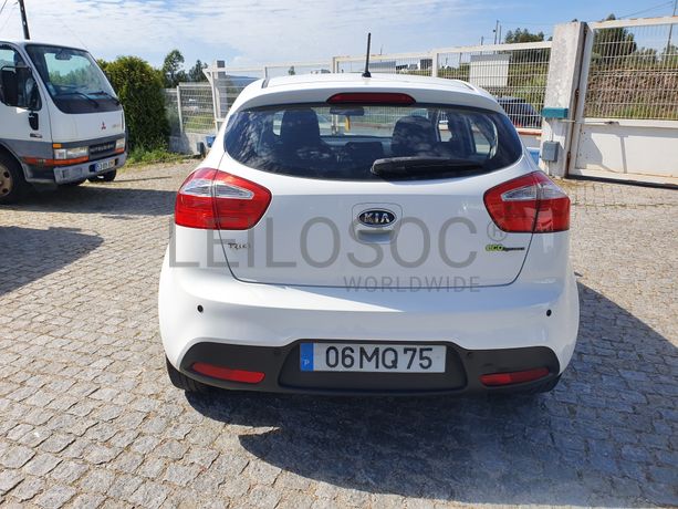 Kia Rio · Ano 2012