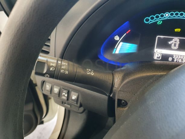 Nissan Leaf · Ano 2016