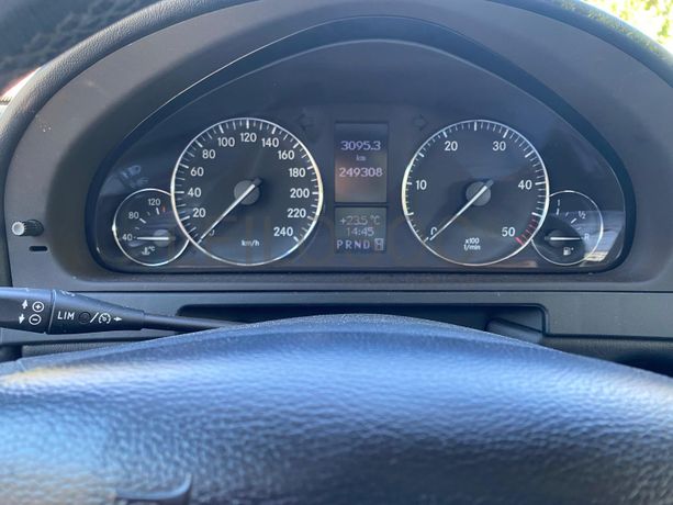 Mercedes-Benz G320 CDI · Ano 2008