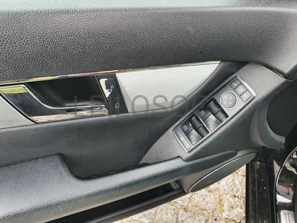 Mercedes-Benz C220 · Ano 2010