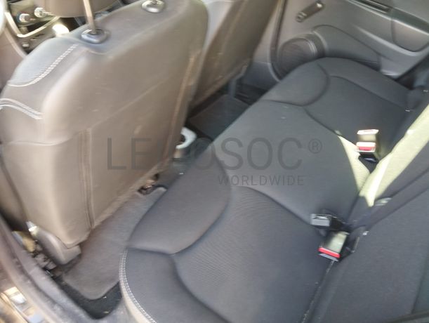 Renault Clio V Grandtour 1.5 DCI · Ano 2015