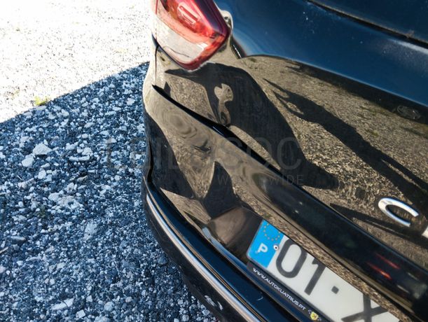 Renault Clio V Grandtour 1.5 DCI · Ano 2015