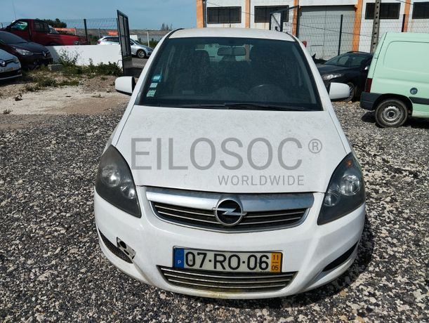 Opel Zafira 1.7 CDTI · Ano 2011