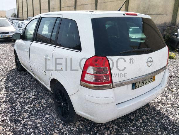 Opel Zafira 1.7 CDTI · Ano 2011