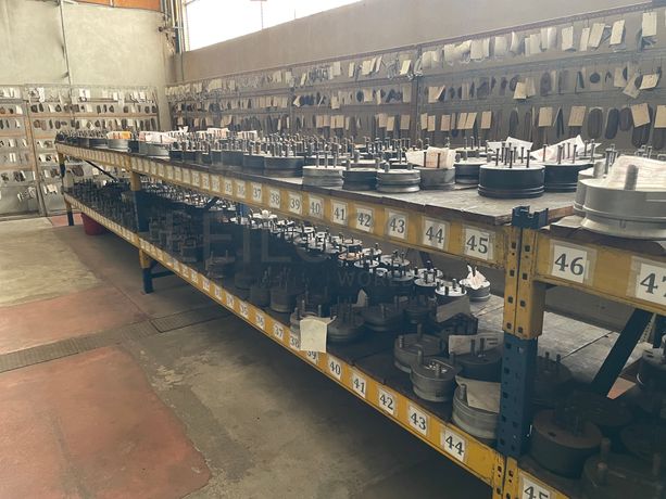 Cunhos · Moldes · Ferramentas Moldes · Máquina Furar