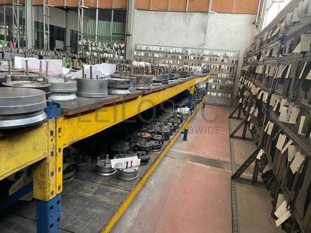 Cunhos · Moldes · Ferramentas Moldes · Máquina Furar