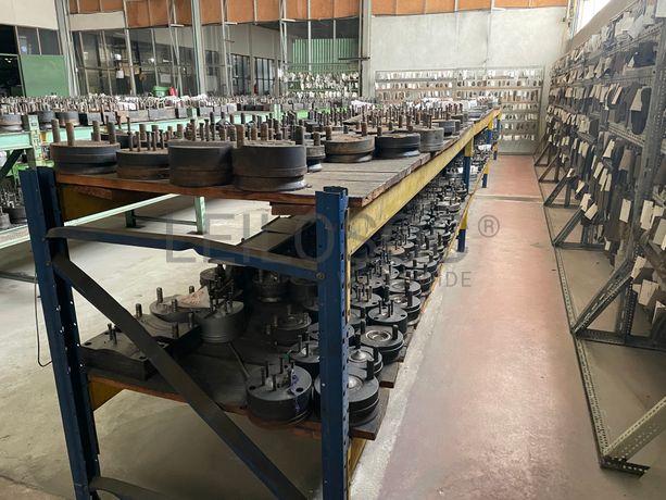 Cunhos · Moldes · Ferramentas Moldes · Máquina Furar