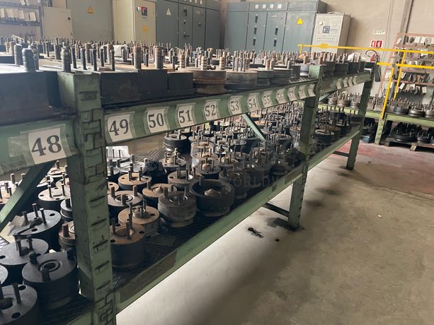 Cunhos · Moldes · Ferramentas Moldes · Máquina Furar