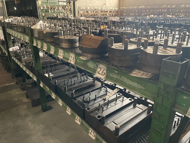 Cunhos · Moldes · Ferramentas Moldes · Máquina Furar