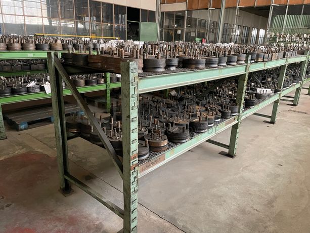 Cunhos · Moldes · Ferramentas Moldes · Máquina Furar