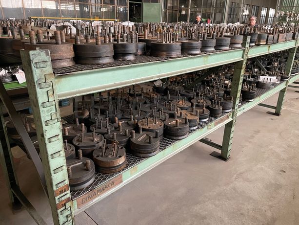 Cunhos · Moldes · Ferramentas Moldes · Máquina Furar