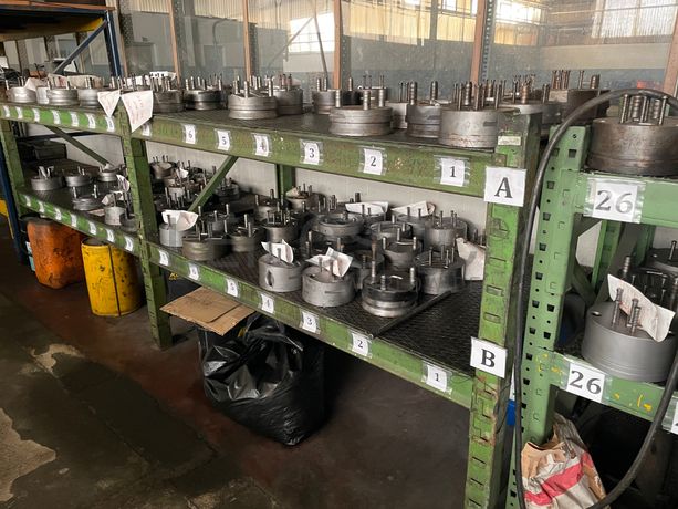 Cunhos · Moldes · Ferramentas Moldes · Máquina Furar