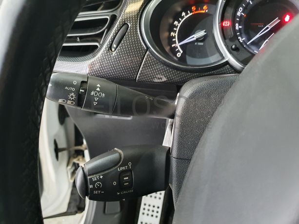 Citroën DS3 · Ano 2012