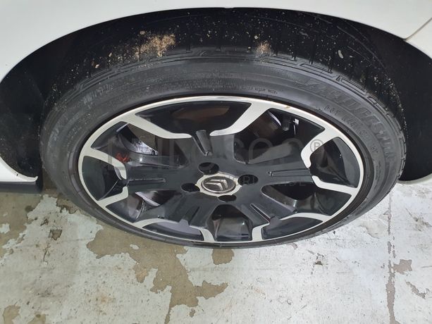 Citroën DS3 · Ano 2012