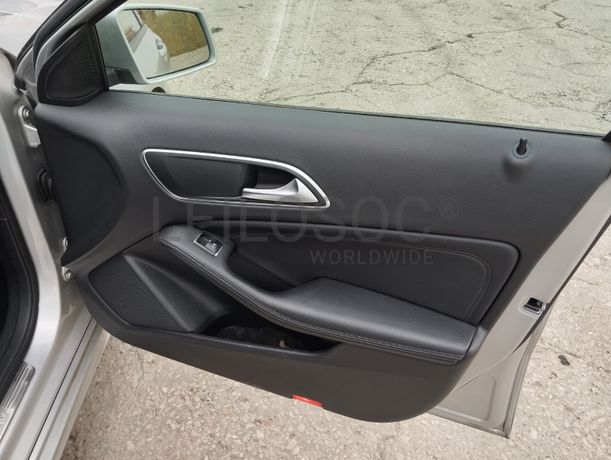 Mercedes-Benz A180 · Ano 2016