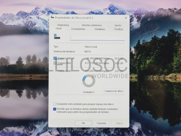 Portátil Fujitsu LifeBook U747